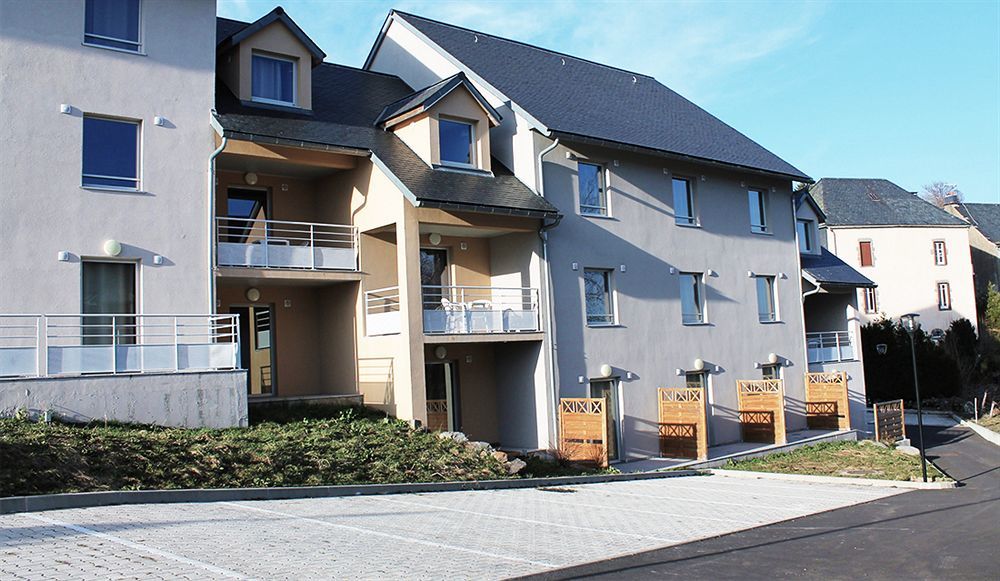 Aparthotel Aux Balcons Du Sancy Picherande Esterno foto