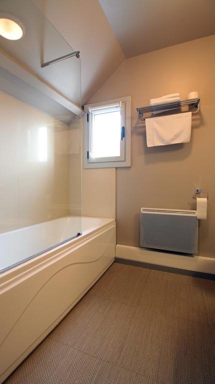 Aparthotel Aux Balcons Du Sancy Picherande Esterno foto