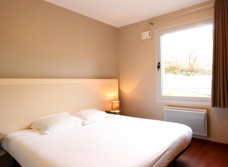 Aparthotel Aux Balcons Du Sancy Picherande Esterno foto